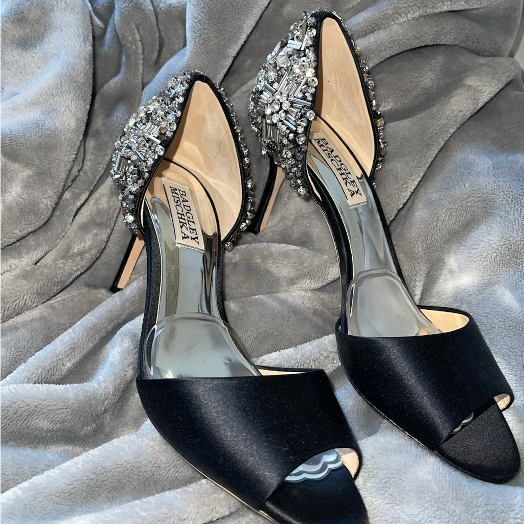 Badgley Mischka Size 5.5 Heels Shoes Only Worn Once Perfect Condition
